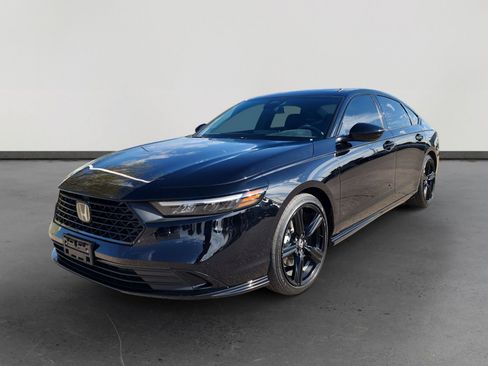Used 2023 Honda Accord Sport image 1