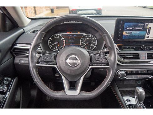 Used 2023 Nissan Altima 2.5 SR w/ SR Premium Package AWD/4WD image 21