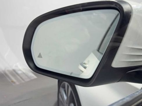 Used 2019 Mercedes-Benz C 300 Sedan w/ Premium Package image 11
