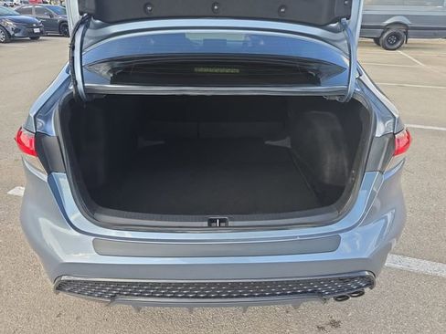 Used 2020 Toyota Corolla SE image 12