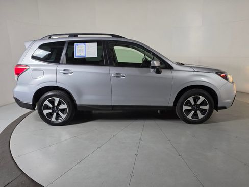 Used 2018 Subaru Forester 2.5i Premium AWD/4WD image 6