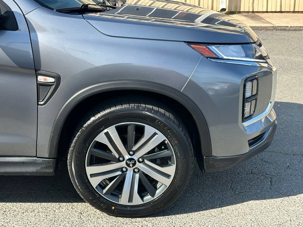 Used 2024 Mitsubishi Outlander Sport ES AWD/4WD image 38