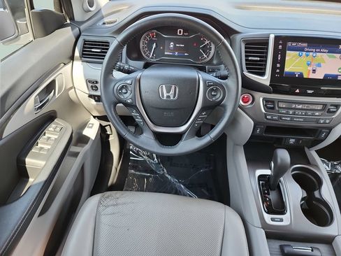 Used 2017 Honda Ridgeline RTL-T image 19
