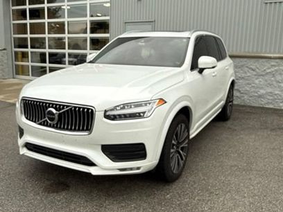 Used 2022 Volvo XC90 T5 Momentum w/ Protection Package Premier