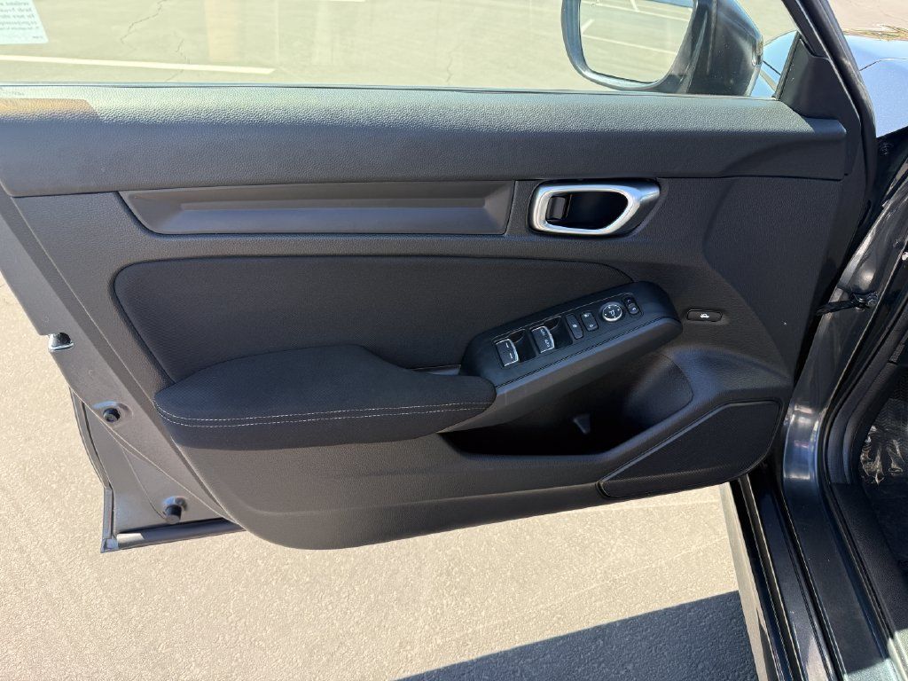 Certified 2025 Honda Civic Sport image 10