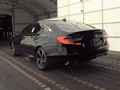 Used 2022 Honda Accord Sport image 4