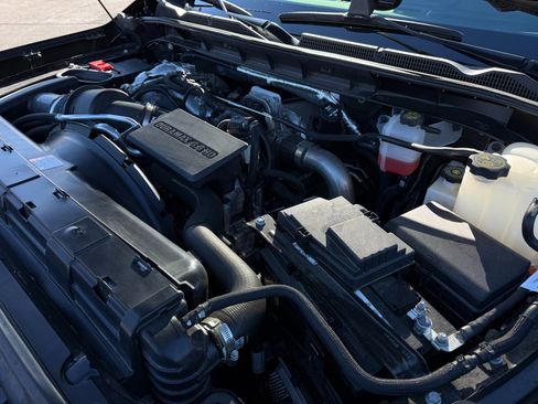 Used 2024 GMC Sierra 3500 SLT image 61