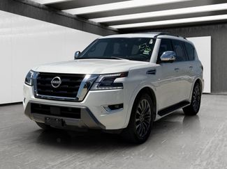 Used 2023 Nissan Armada Platinum w/ Captain's Chairs Package AWD/4WD video 1