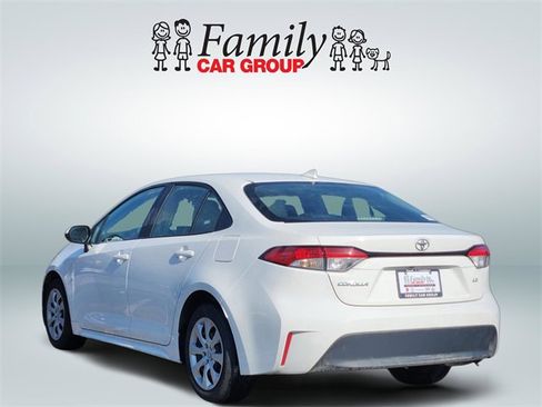 Certified 2024 Toyota Corolla LE image 3