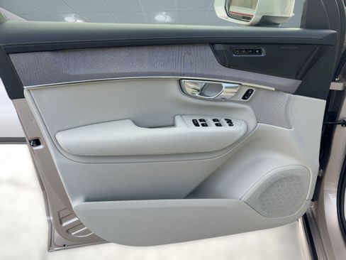 New 2026 Volvo XC90 B6 Ultra w/ Protection Package image 22