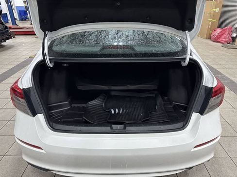 Used 2023 Honda Civic Sport image 11