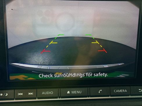 Used 2022 Nissan Rogue SV FWD image 19