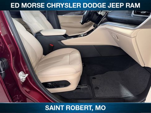 New 2025 Jeep Grand Cherokee L Limited w/ Luxury Tech Group II AWD/4WD image 34