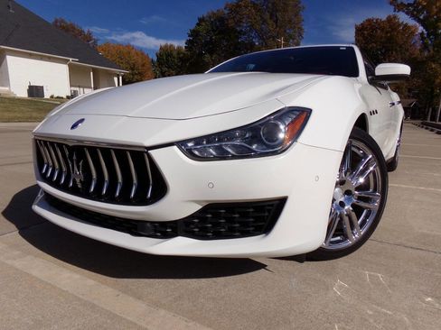 Used 2018 Maserati Ghibli S image 6