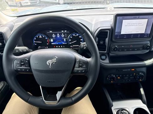 Used 2024 Ford Bronco Sport Outer Banks w/ Tech Package AWD/4WD image 11