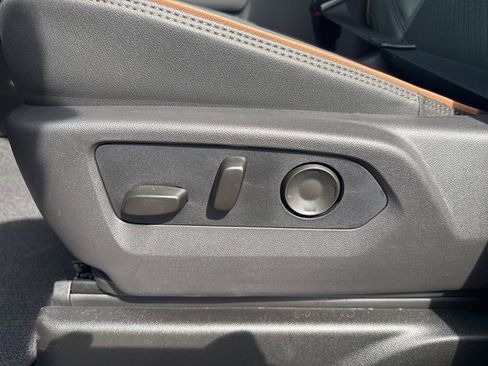 New 2026 GMC Yukon AT4 image 10