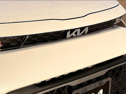 Certified 2024 Kia Soul LX image 32