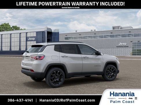 New 2026 Jeep Compass Latitude AWD/4WD image 4