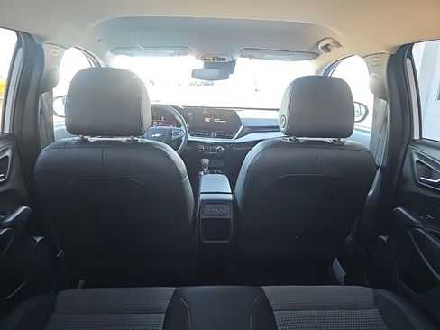 Used 2024 Chevrolet Trax LT image 21