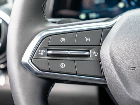 New 2026 Chevrolet Equinox LT w/ Midnight Edition FWD image 15