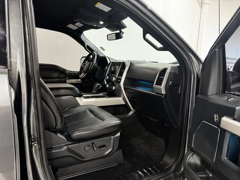Used 2019 Ford F150 Lariat w/ Equipment Group 502A Luxury image 23