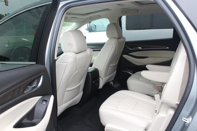 Used 2024 Buick Enclave Avenir w/ Avenir Technology Package AWD/4WD image 12