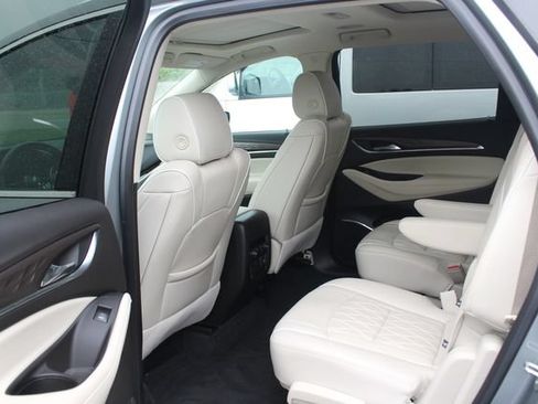 Used 2024 Buick Enclave Avenir w/ Avenir Technology Package AWD/4WD image 12