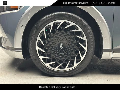 Used 2024 Hyundai Ioniq 5 Limited image 36