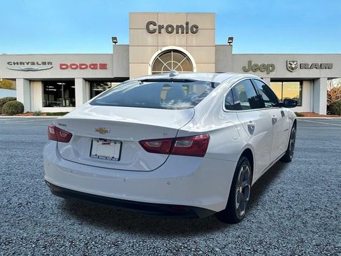 Used 2024 Chevrolet Malibu LT FWD image 3