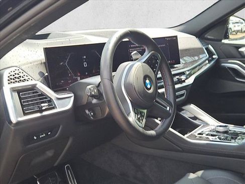 Used 2025 BMW X6 M60i AWD/4WD image 10