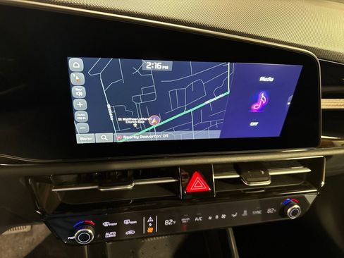 New 2026 Kia Niro Wind FWD image 18