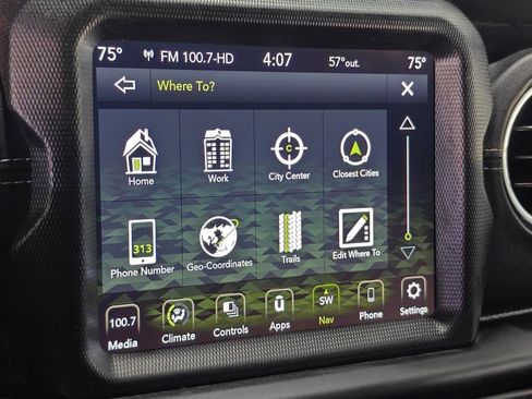 Used 2022 Jeep Gladiator Overland w/ Popular Equipment Package AWD/4WD image 35