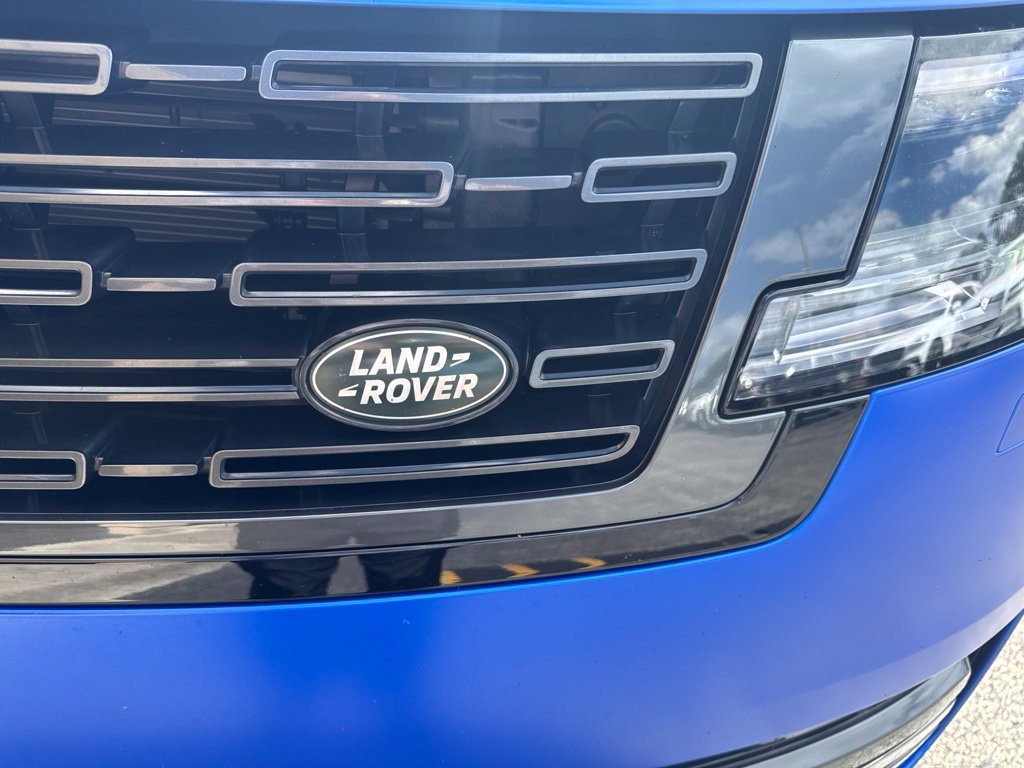 Used 2025 Land Rover Range Rover Autobiography AWD/4WD image 3