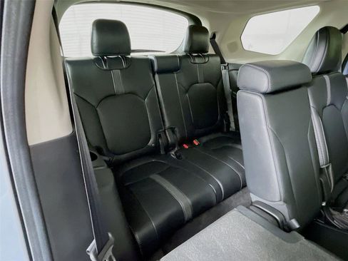 Used 2024 Honda Pilot Touring image 33