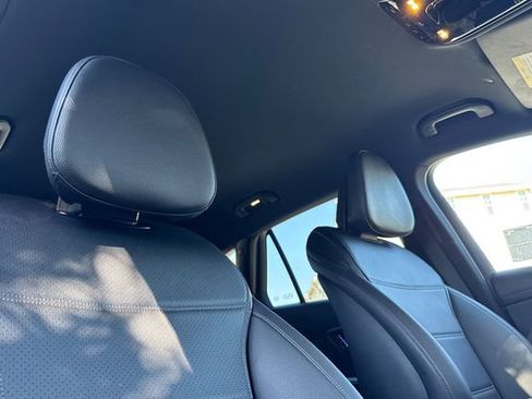 Used 2023 Mercedes-Benz GLC 300 image 19