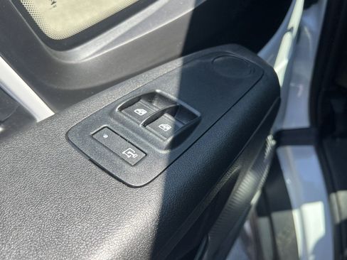 Used 2025 RAM ProMaster 2500 w/ U-Haul Equipment Group FWD image 13