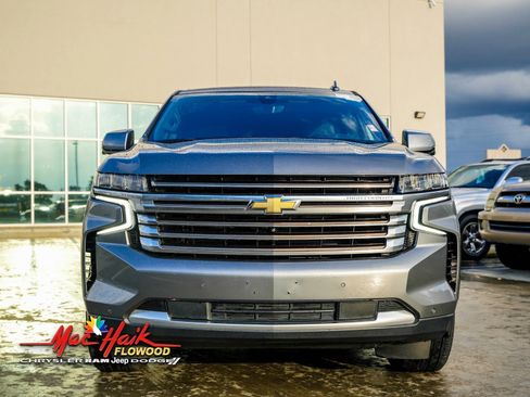 Used 2022 Chevrolet Suburban High Country image 4