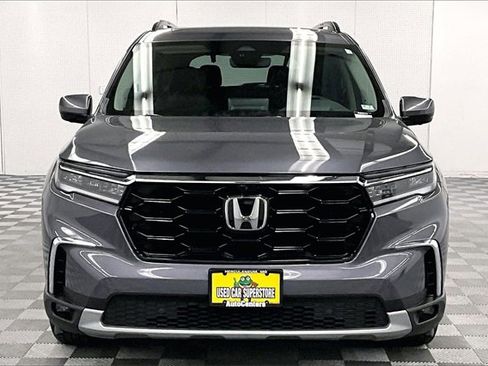 Used 2023 Honda Pilot Elite image 3
