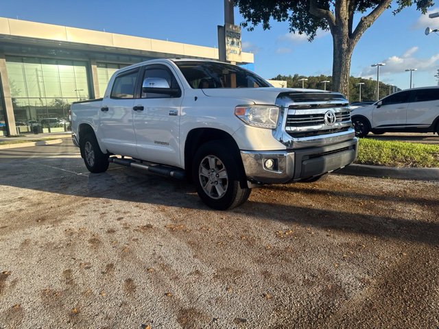 Used 2016 Toyota Tundra SR5 w/ SR5 Upgrade Package AWD/4WD image 11