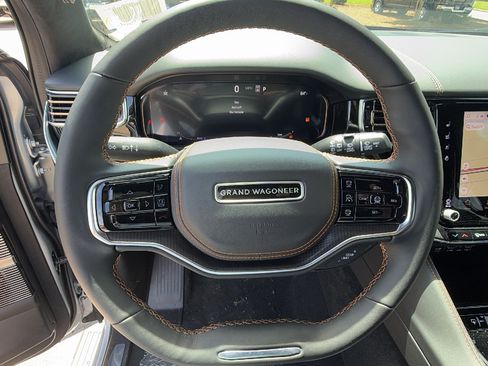 New 2026 Jeep Grand Wagoneer Summit AWD/4WD image 22