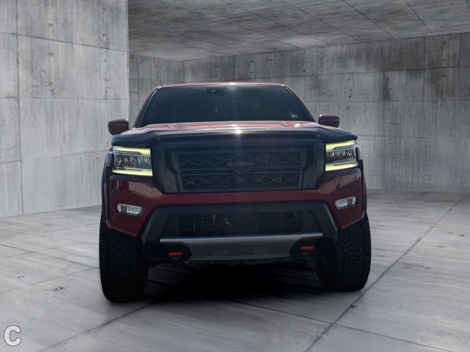 Used 2022 Nissan Frontier Pro-X RWD image 6
