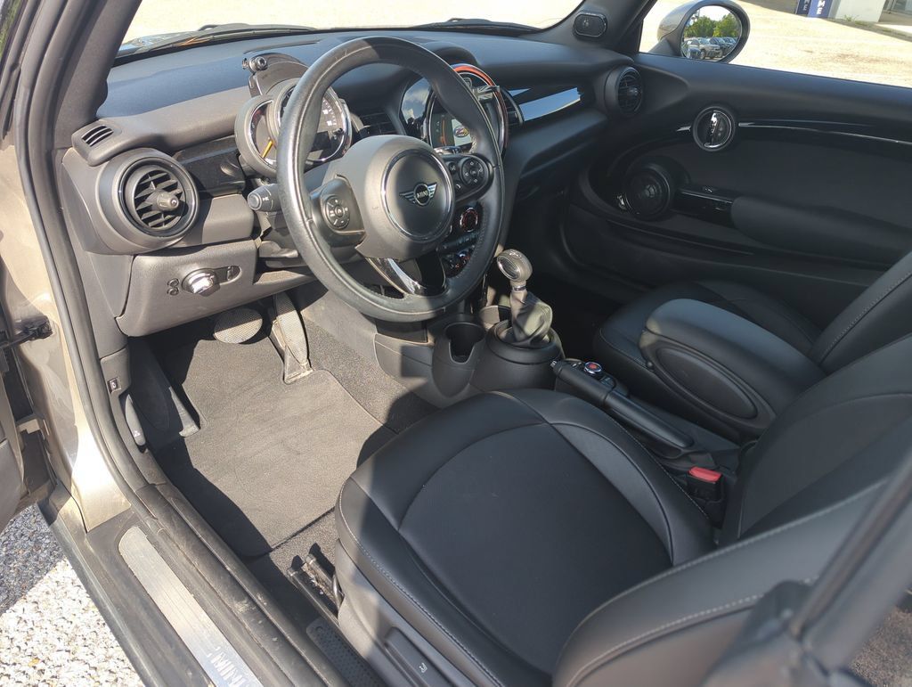 Used 2019 MINI Cooper Convertible FWD image 10