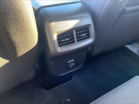 Used 2023 Chevrolet Equinox LS w/ LS Convenience Package image 26