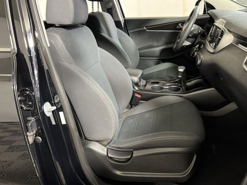 Used 2020 Kia Sorento L image 26