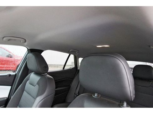 Used 2025 Chevrolet Trax LT w/ Driver Confidence Package image 26