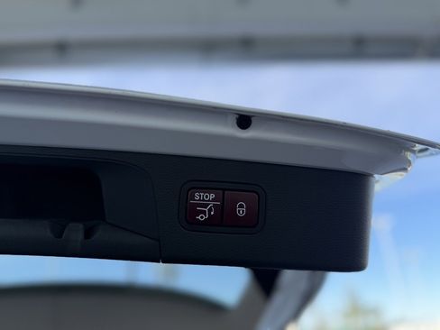 Used 2022 Mercedes-Benz GLC 300 image 22