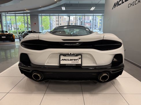 Used 2023 McLaren GT RWD image 3