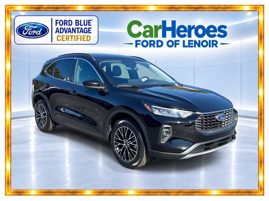 Used 2025 Ford Escape SE FWD image 1