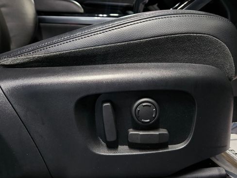 Used 2020 Land Rover Range Rover Evoque SE image 14