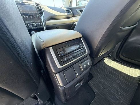 Used 2020 Subaru Ascent Limited AWD/4WD image 21